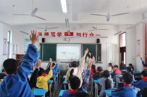 九州在线网站：一堂别开生面的“双语”思政课