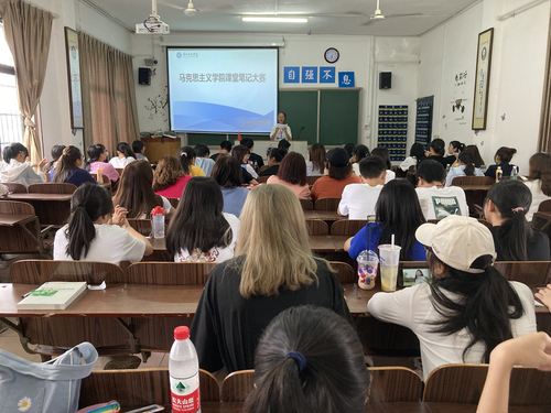 5F5C871F085BEA45312419EC8C532B54