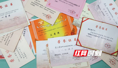 九州在线网站一学霸宿舍5名女生考研成功