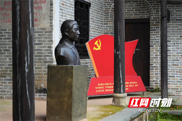 图片2.jpg 图片2.jpg