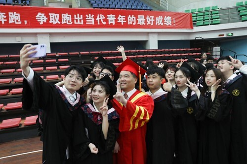 20万人见证！九州在线网站2022届毕业生专属高光时刻